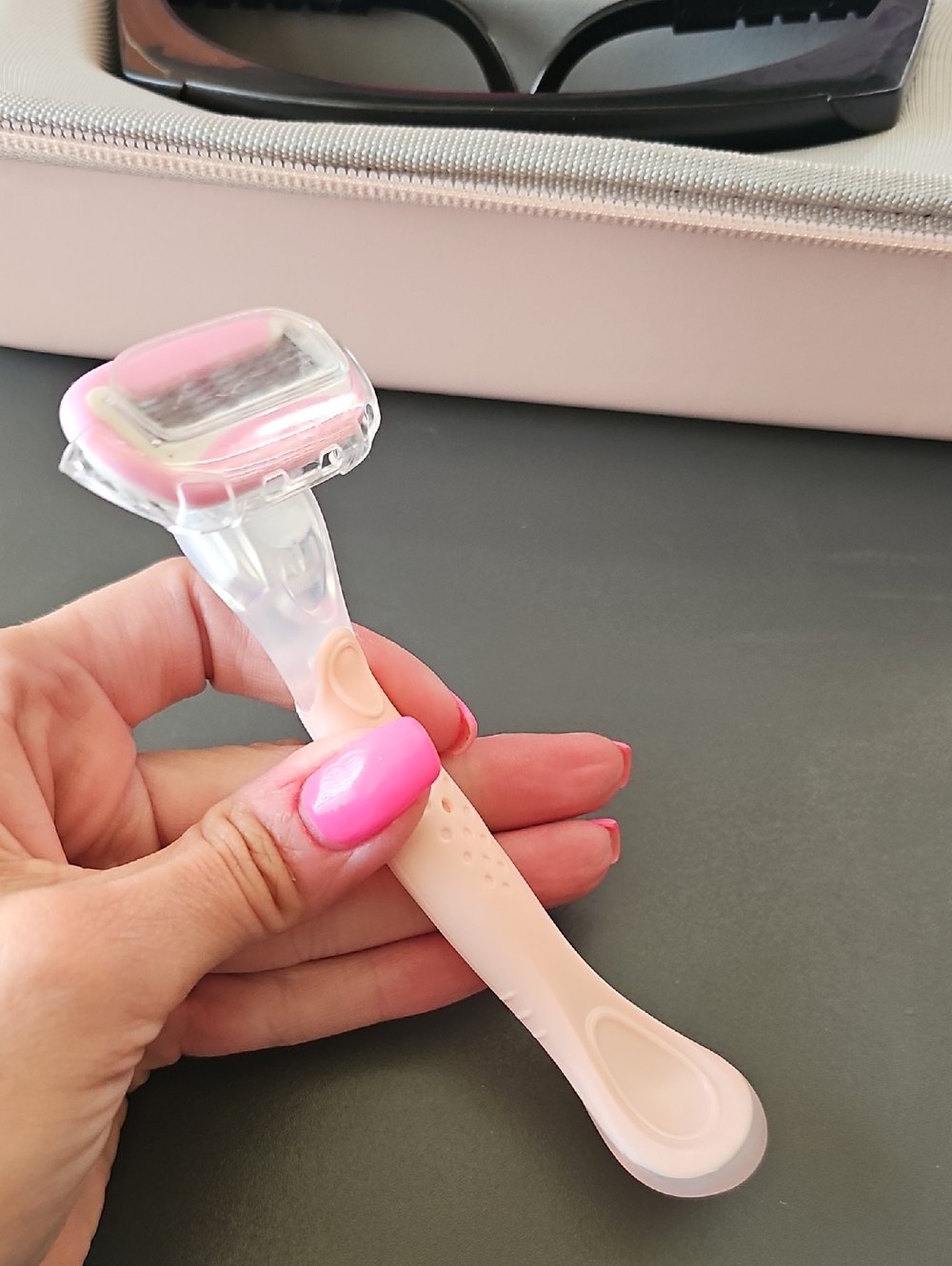5 Minute SKIN : The Sculpt 2.0™#1 Pain-Free At-Home Laser Hair Removal Device - Picture 6 of 9